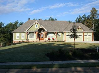 4626 Manor Dr, Gainesville, GA 30506