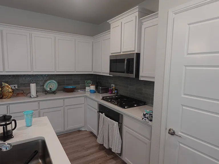 223 Fairmont Dr — Photo 4
