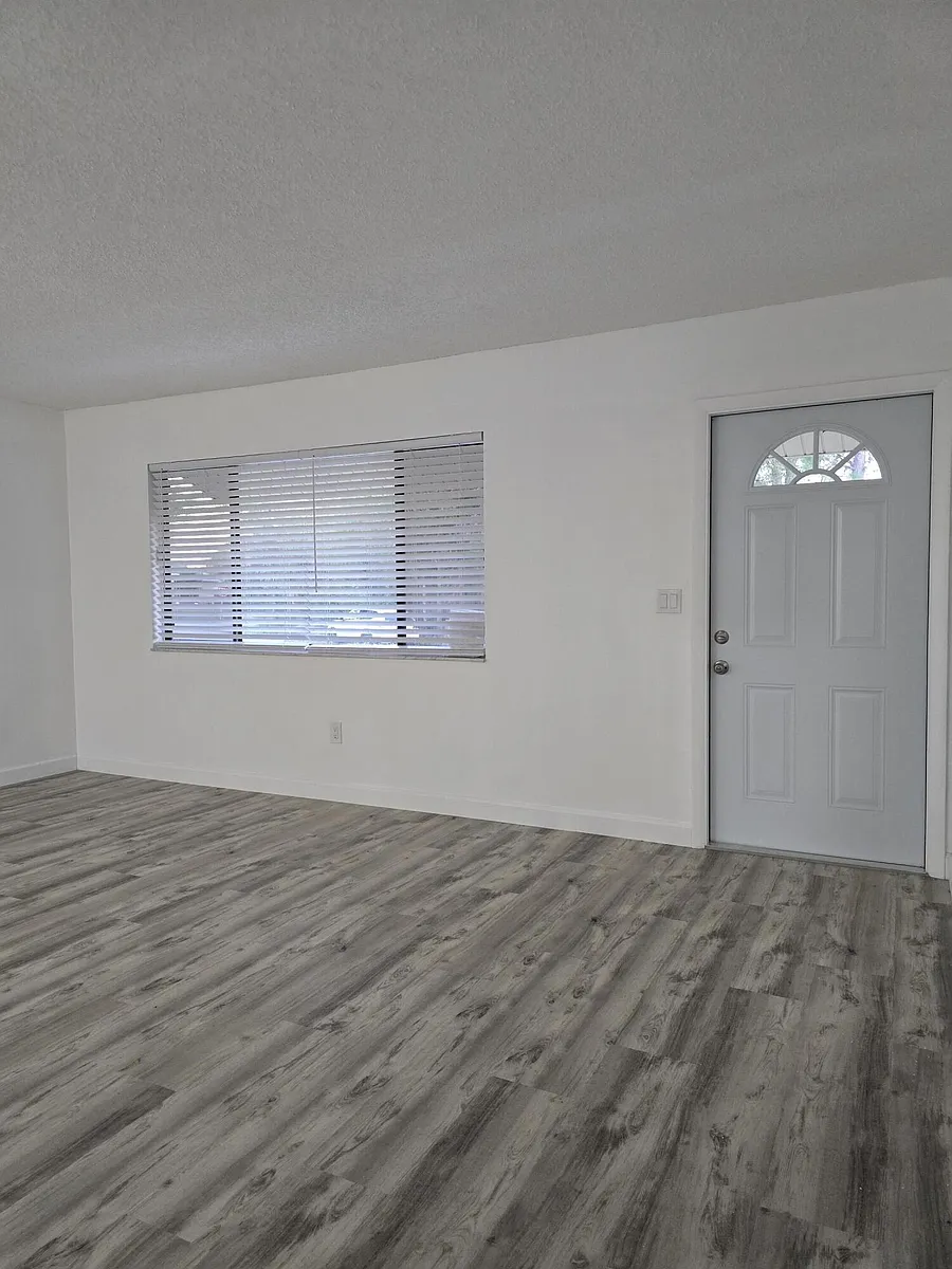 Building Photo - 1418 Paley Cir SE