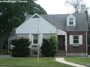 220 Ridge St, New Milford, NJ 07646