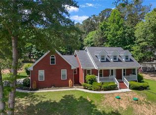 2660 Sandy Creek Cir, Loganville, GA 30052