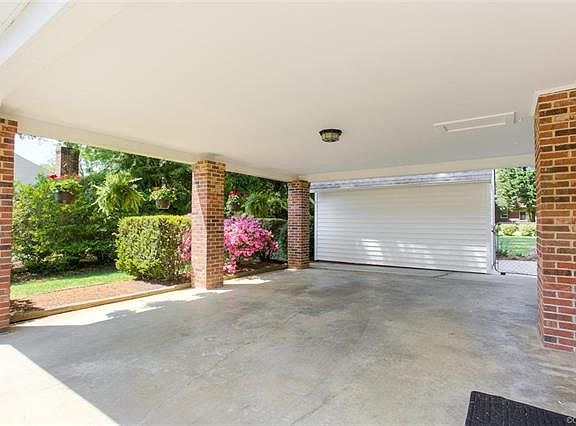 4th image of 4230 Carafe Dr