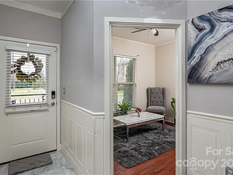 744 Seigle Point Dr — Photo 20
