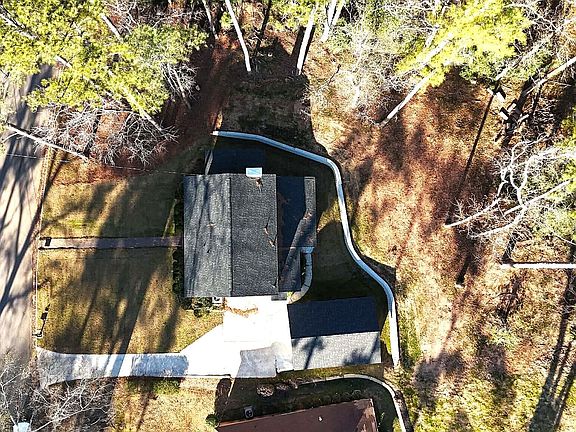 2nd image of 982 Campbellton Dr