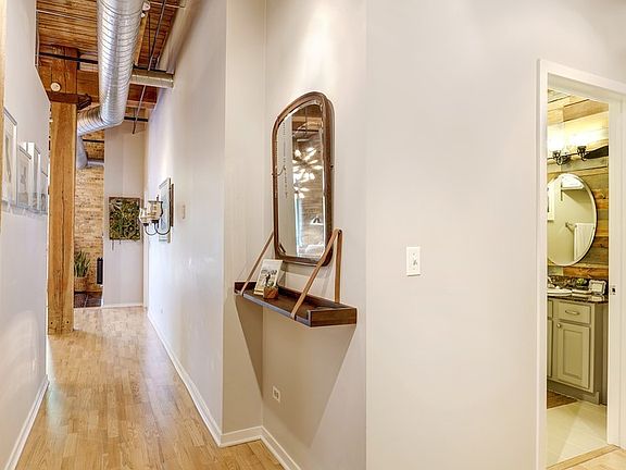 2nd image of 1740 N Maplewood Ave APT 205