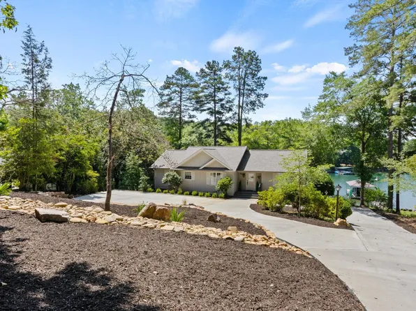 429 Long Reach Dr, Salem, SC 29676