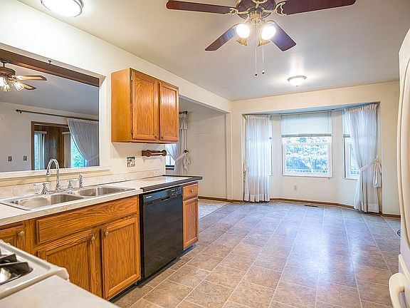4th image of 52805 D W Seaton Dr