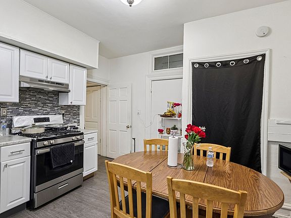 4th image of 1908 S Loomis St