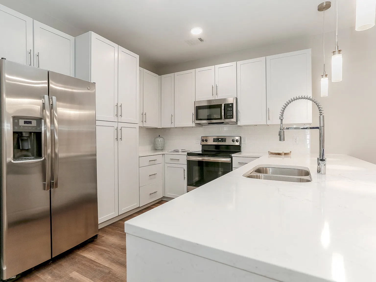 Annandale Apartment Homes — Photo 1