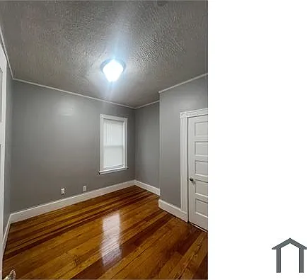 8 Inwood St #3 — Photo 5