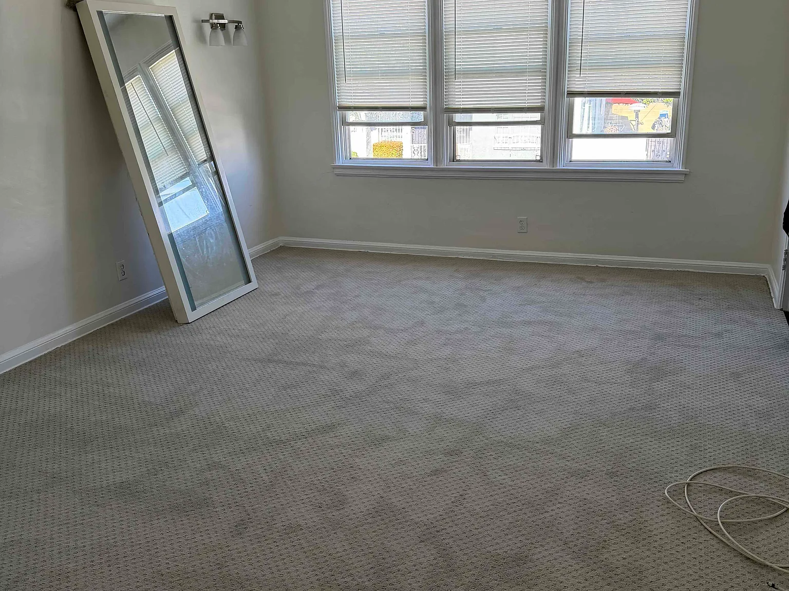 1 bed, 720 sqft, $1,900 — Photo 3