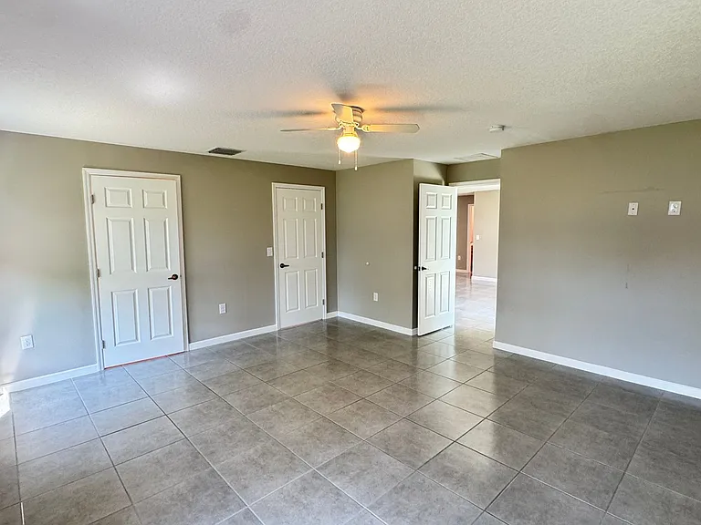 851 San Filippo Dr SE — Photo 9