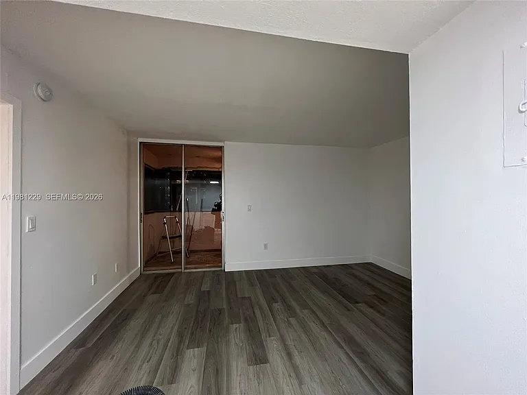 5050 NW 7th St #511 — Photo 11