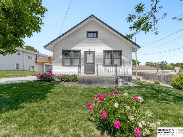 338 W 14th St, Wahoo, NE 68066