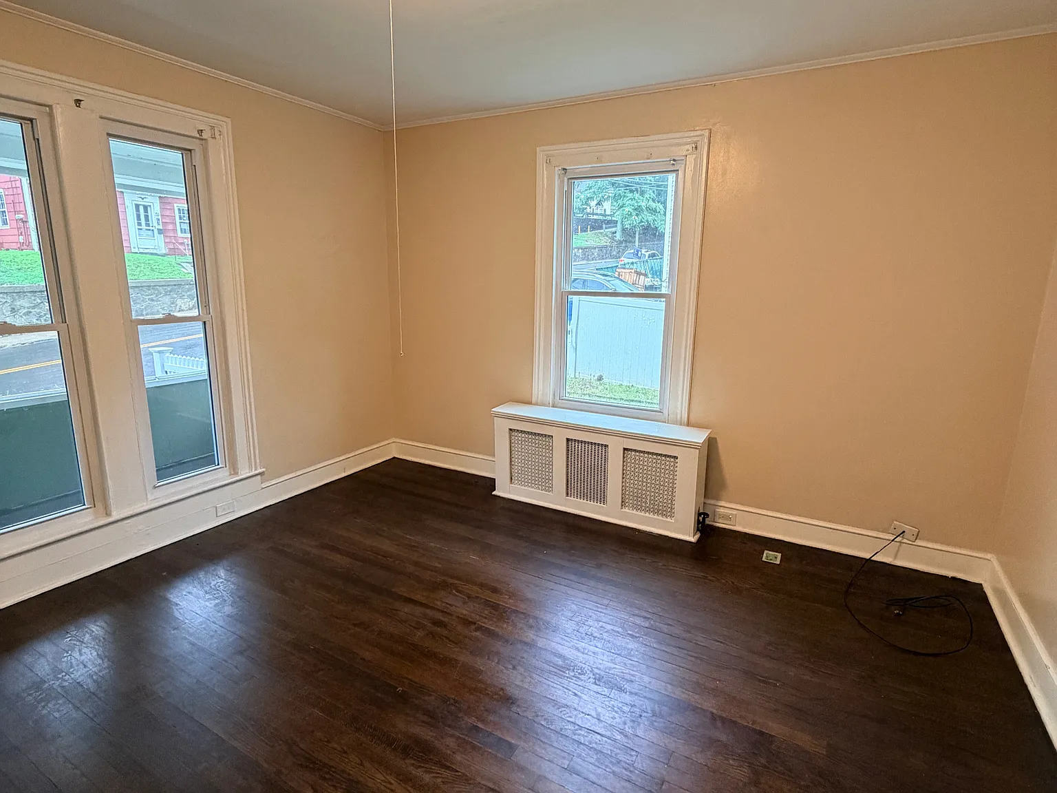 2 bed, 900 sqft, $1,550 — Photo 2