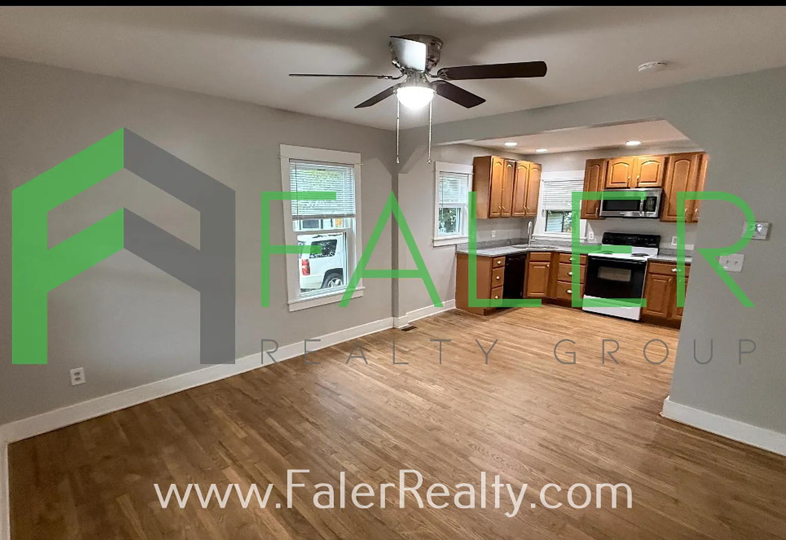 3 Bedroom Kettering Cottage — Photo 4