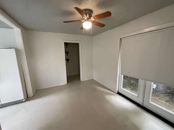 5th image of 1601 E Cervantes St APT D