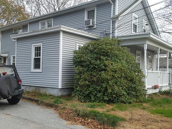 5th image of 39 N Pleasant St