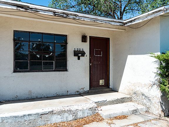 2nd image of 1225 Chaco Ave