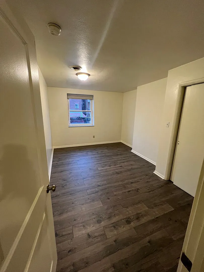 349oakland ave — Photo 3