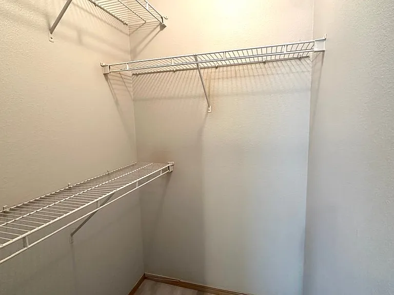 406 W Pawnee Ln — Photo 14