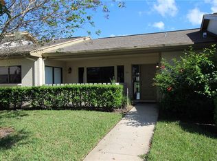 60 Lesley Ln, Oldsmar, FL 34677