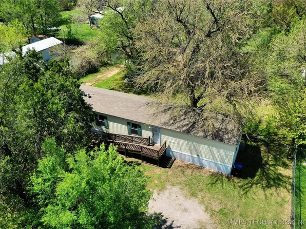 312 6th St, Anadarko, OK 73005