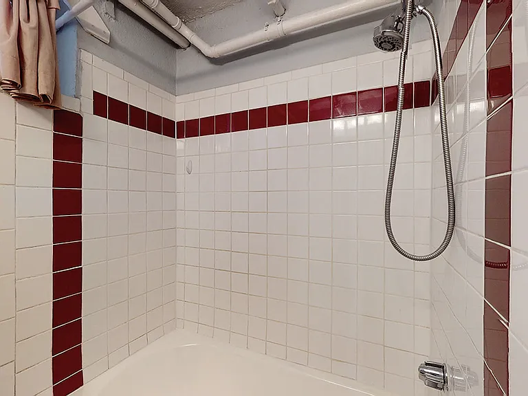 285 S Lincoln — Photo 9