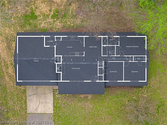 2nd image of 843 Richmond Rd