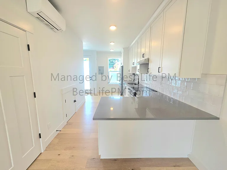 310 NE 58th Ave — Photo 7