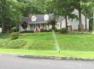 4221 Oxbridge Rd, North Chesterfield, VA 23236