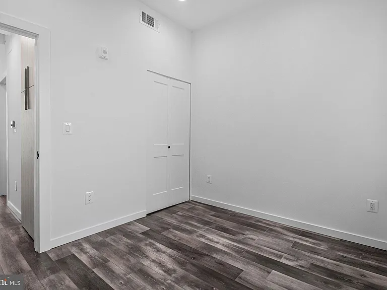 506 H St NE #302 — Photo 14