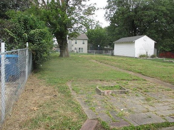 4th image of 209 E Loretta Ave