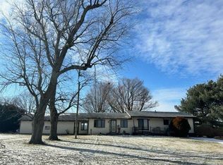 2842 N 800 East Rd, Farmer City, IL 61842