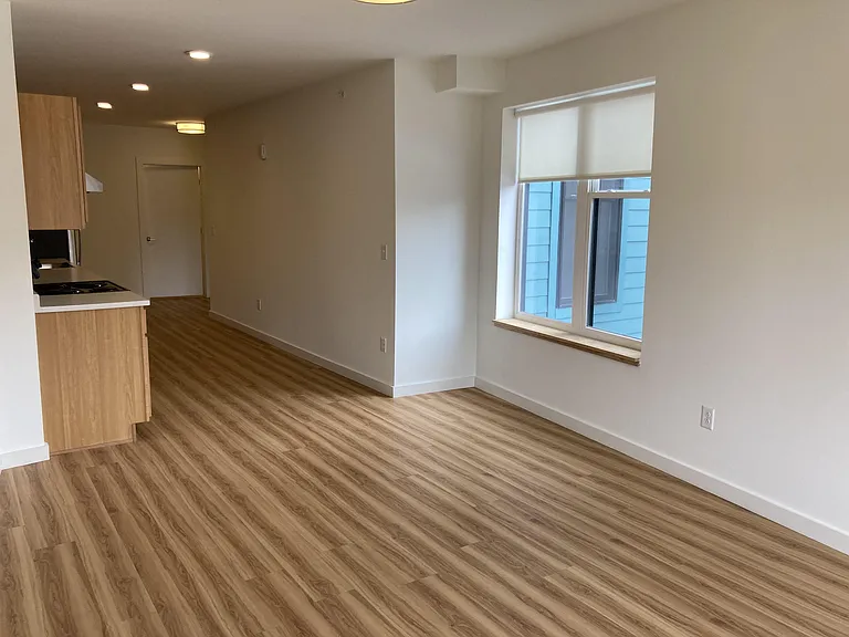 South End Apartments — Photo 26