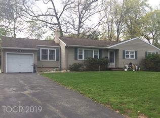 2 Delwood Ct, Ramsey, NJ 07446