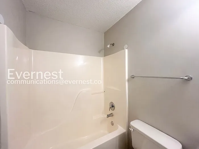 10721 Ridgefield Dr — Photo 14
