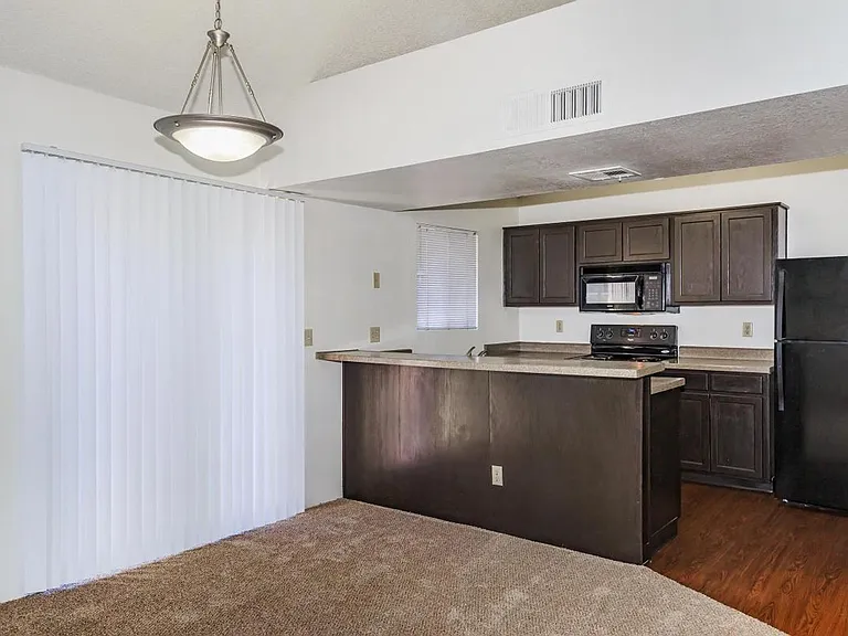 Rio Cancion Apartments — Photo 64