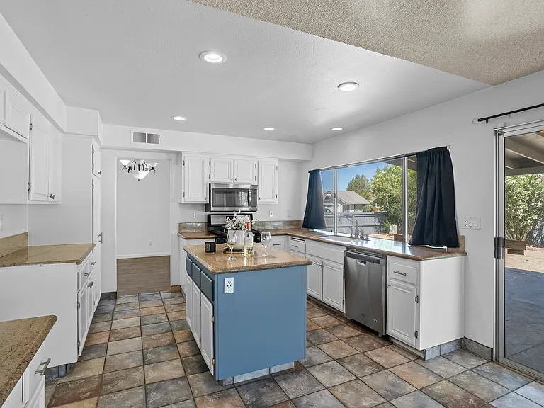 14710 Ponderosa Ranch Rd #1 — Photo 26