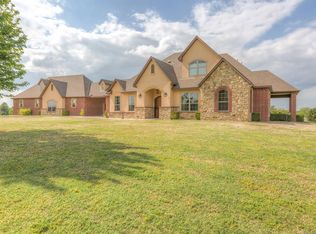 10067 E Cedar Springs Dr, Claremore, OK 74017