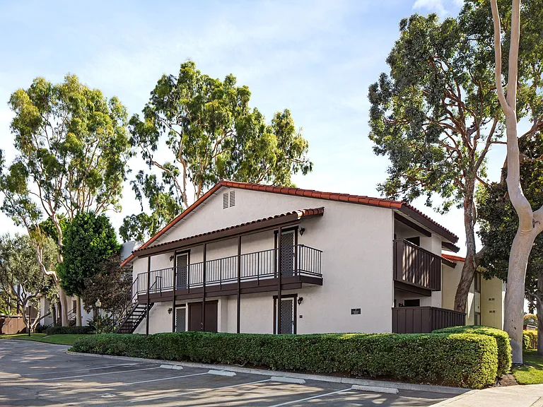 North Upland Terrace Apartments — Photo 12