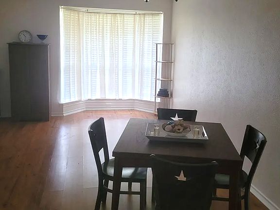 3rd image of 1713 Santa Cruz Cir