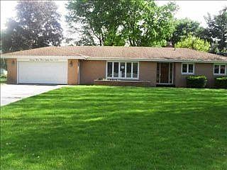 1st image of 23384 Parkwood Pl