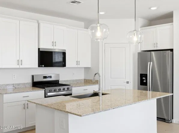 225 S 177TH Drive, Goodyear, AZ 85338