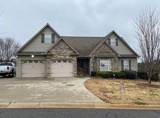 806 Affirmed Dr, Boiling Springs, SC 29316