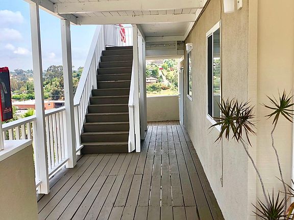 2nd image of 398 Lado De Loma Dr