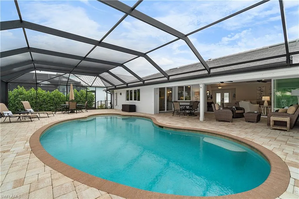 4 bed, 3.0 bath, 2422 sqft, $29,000 — Photo 1