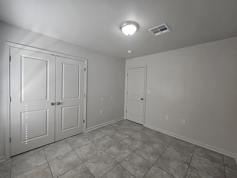 1675 Acadian Dr — Photo 9