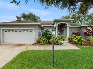 2611 Pine Valley Dr, Lakeland, FL 33810