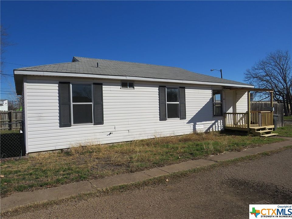 1st image of 823 Garner Ave APT 1